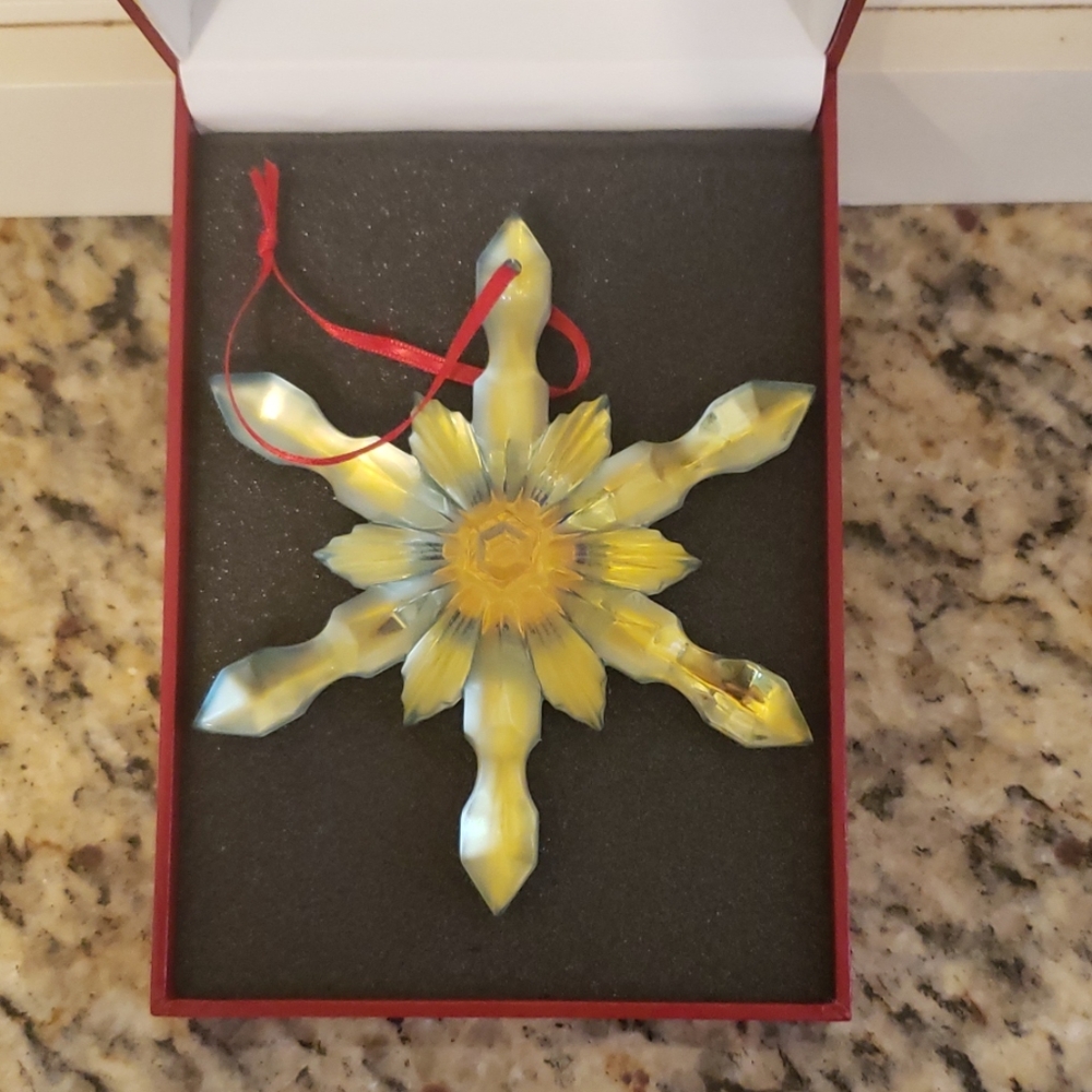 Baccarat snowflake Ornament